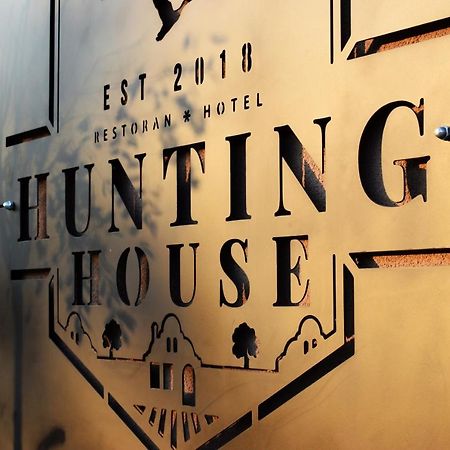 Hunting House Hotel Turija Buitenkant foto